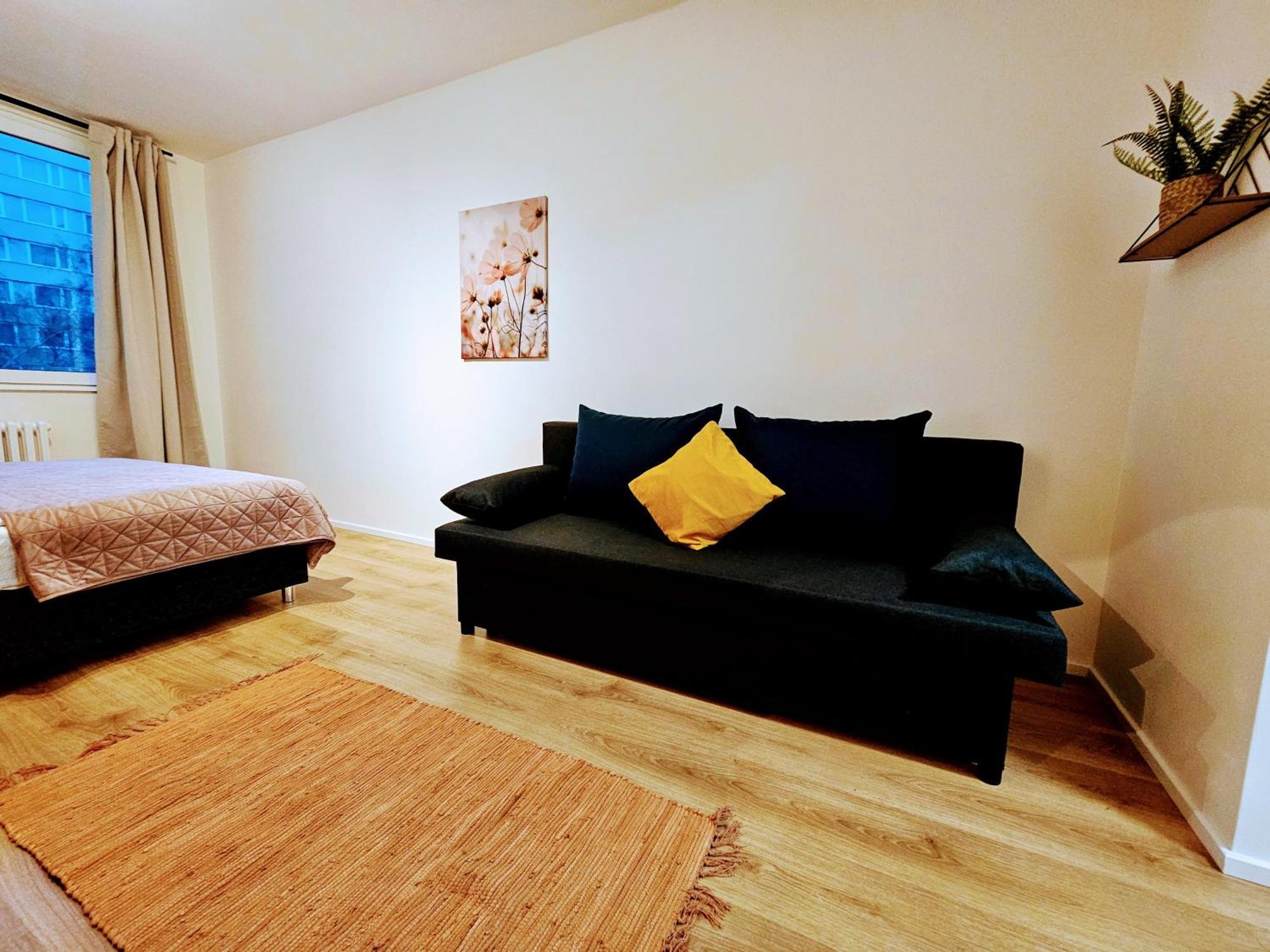 Apartament Live-inn Hotel-style 5 Apartments, 20 Mins To Centre, Gym, Reception, Free Parking, Lift, Roof Terrace & Game Praga